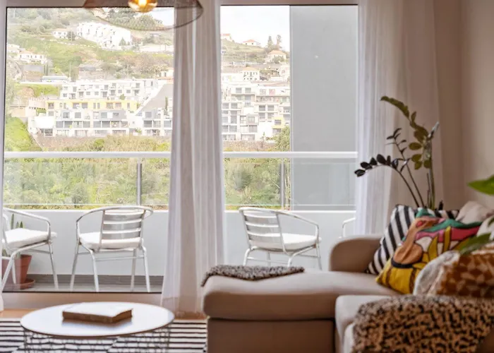 Refugio Girassol Apartmán Caniço