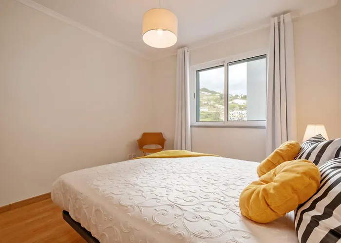 Refugio Girassol Caniço