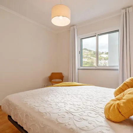 Refugio Girassol Caniço